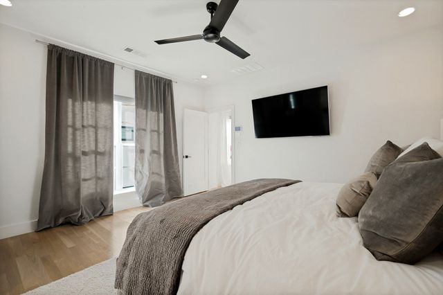 4220 Hawthorne Avenue 103, Dallas, TX 75219