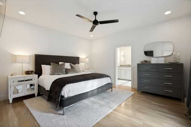 4220 Hawthorne Avenue 103, Dallas, TX 75219