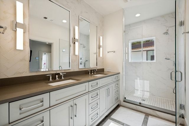 4220 Hawthorne Avenue 103, Dallas, TX 75219