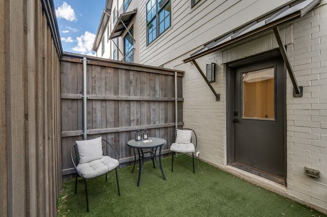 4220 Hawthorne Avenue 103, Dallas, TX 75219