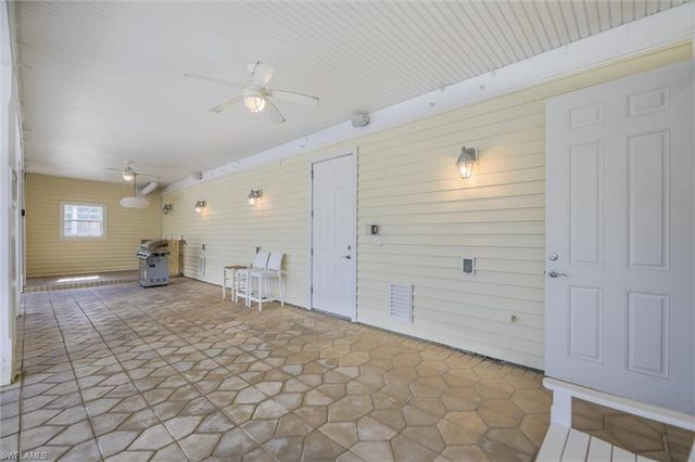 1124 Longifolia CT, Captiva, FL 33924