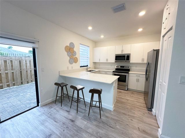 967 NE 211th Street, Miami, FL 33179
