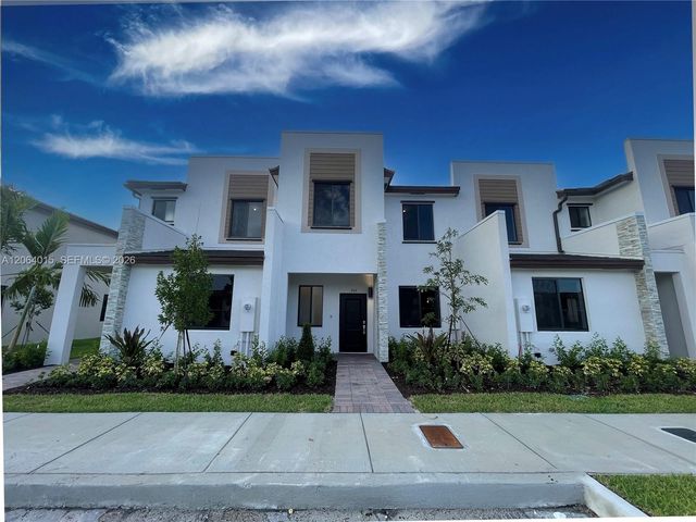 967 NE 211th Street, Miami, FL 33179