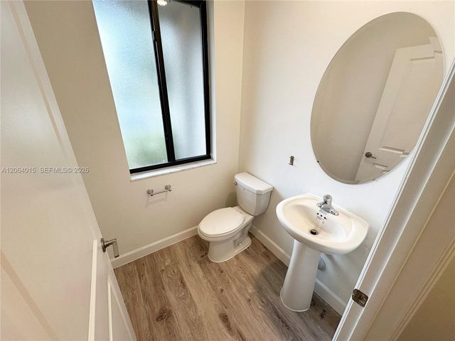 967 NE 211th Street, Miami, FL 33179