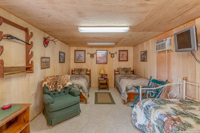 932 Shin Oak, Menard, TX 76859