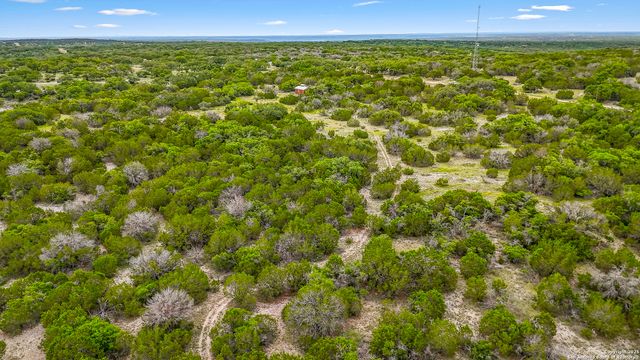 932 Shin Oak, Menard, TX 76859
