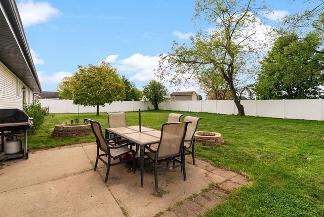 3741 Balmoral Drive, Janesville, WI 53548