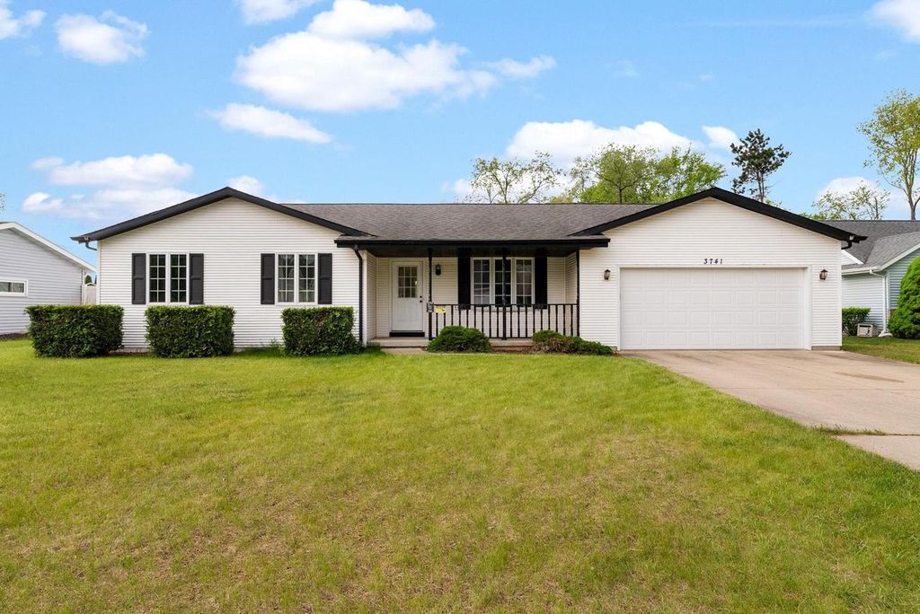 3741 Balmoral Drive, Janesville, WI 53548