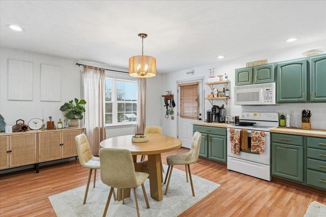 39 Ridgeview Road, Fairfax, VT 05448