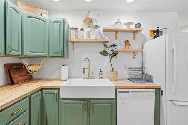 39 Ridgeview Road, Fairfax, VT 05448