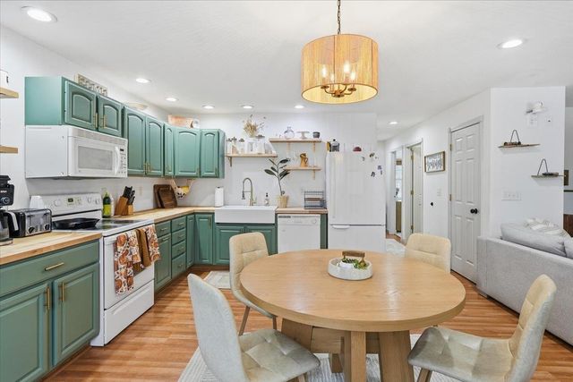 39 Ridgeview Road, Fairfax, VT 05448