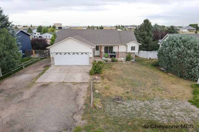 1112 CRESCENT DR, Cheyenne, WY 82007