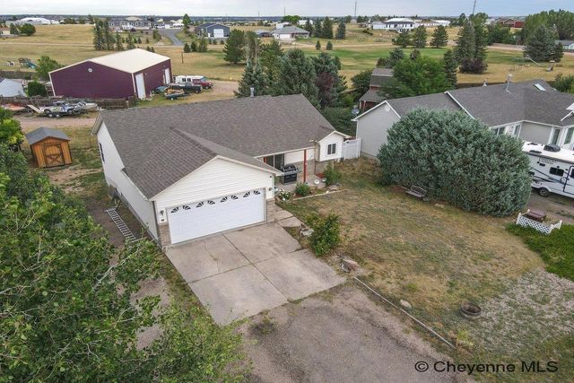 1112 CRESCENT DR, Cheyenne, WY 82007
