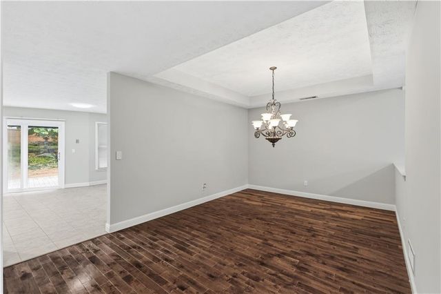 2824 Carriage Rowe, Duluth, GA 30096