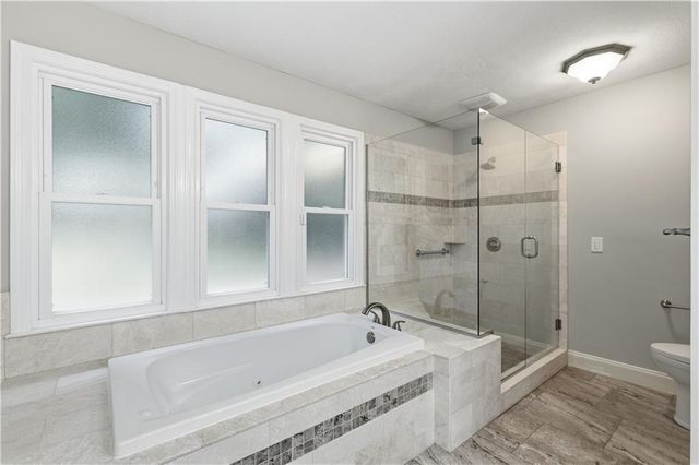 2824 Carriage Rowe, Duluth, GA 30096