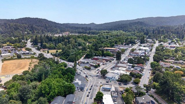 917 Scenic Drive, Felton, CA 95018
