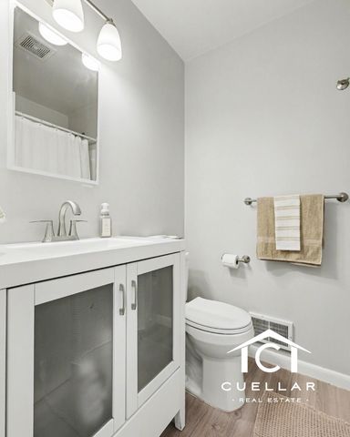 22521 E Schafer Street, Clinton Charter Twp, MI 48035