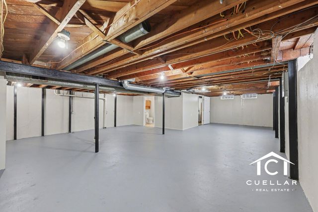 22521 E Schafer Street, Clinton Charter Twp, MI 48035