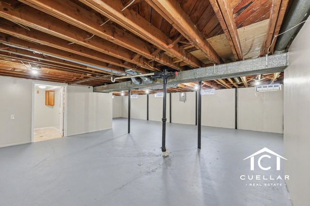 22521 E Schafer Street, Clinton Charter Twp, MI 48035