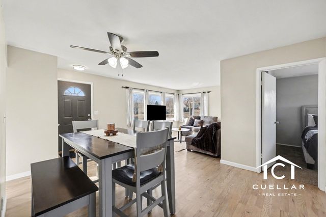 22521 E Schafer Street, Clinton Charter Twp, MI 48035