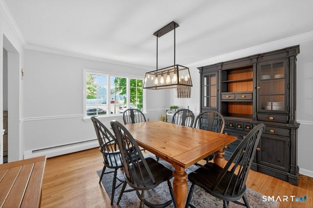 181 Crescent Circle, Cheshire, CT 06410