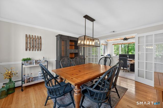 181 Crescent Circle, Cheshire, CT 06410