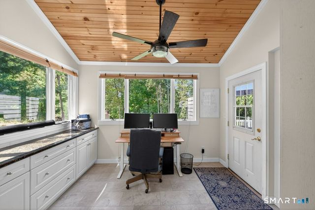 181 Crescent Circle, Cheshire, CT 06410