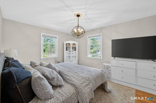 181 Crescent Circle, Cheshire, CT 06410