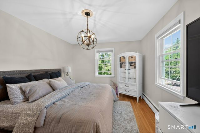 181 Crescent Circle, Cheshire, CT 06410