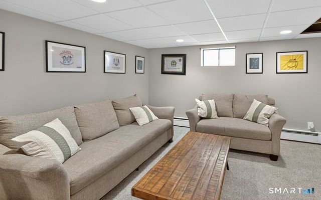 181 Crescent Circle, Cheshire, CT 06410