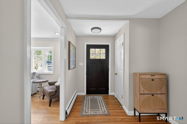 181 Crescent Circle, Cheshire, CT 06410
