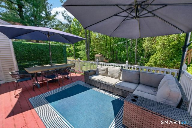 181 Crescent Circle, Cheshire, CT 06410