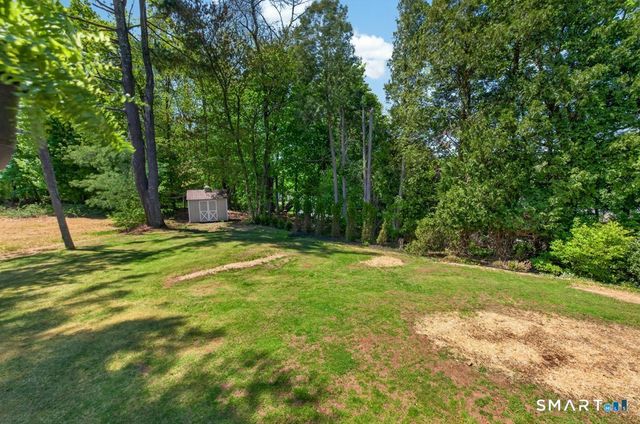 181 Crescent Circle, Cheshire, CT 06410