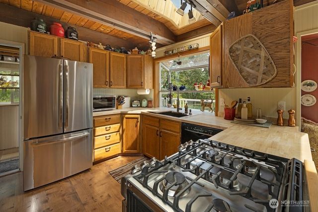 1632 Cattle Point Road, Friday Harbor, WA 98250