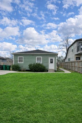 8704 Lanewood Drive, Houston, TX 77016