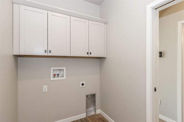 1110 Switchgrass Lane, Ely, IA 52227