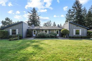 8106 -8108 41st Street Ct W, University Place, WA 98466