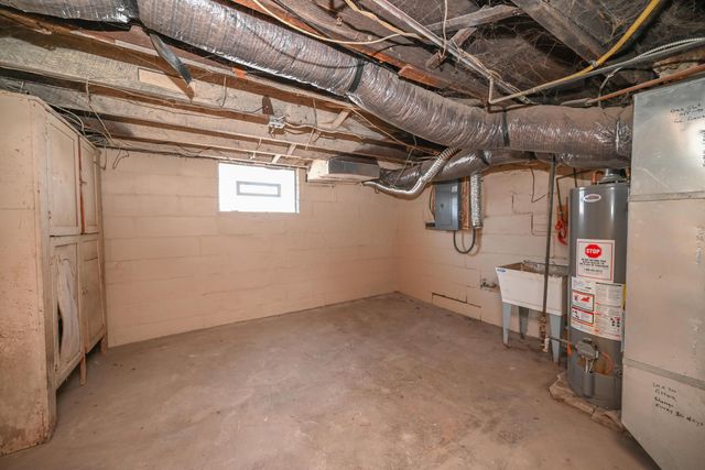 126 W Washington Avenue, Marion, OH 43302