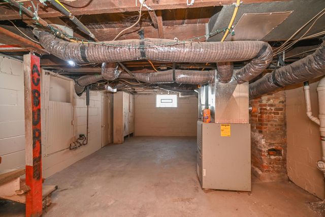 126 W Washington Avenue, Marion, OH 43302