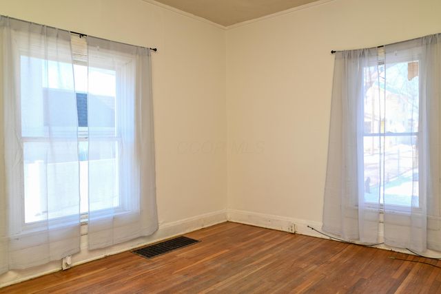 126 W Washington Avenue, Marion, OH 43302