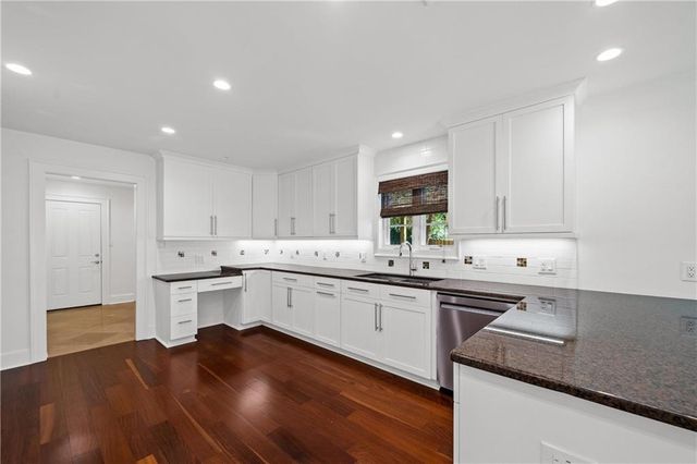 4 Leslie Court, Fairhope, AL 36532