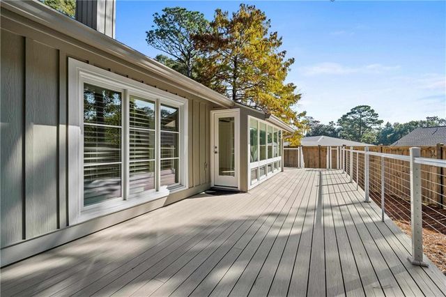 4 Leslie Court, Fairhope, AL 36532