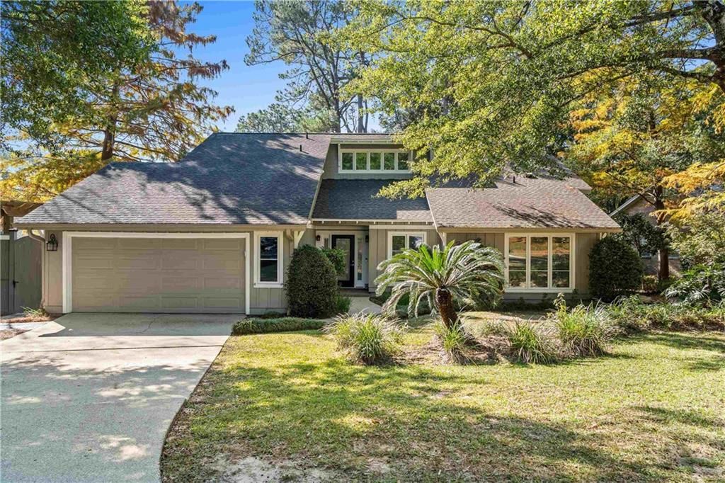 4 Leslie Court, Fairhope, AL 36532