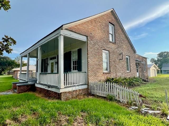 1922 West Main Street, Schriever, LA 70395