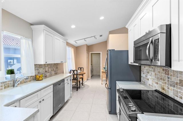 903 TORREY PINE DRIVE, Winter Springs, FL 32708