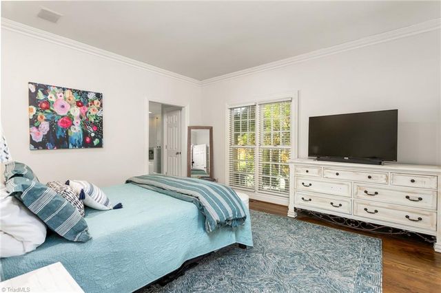 2049 Edgewood Avenue, Burlington, NC 27215