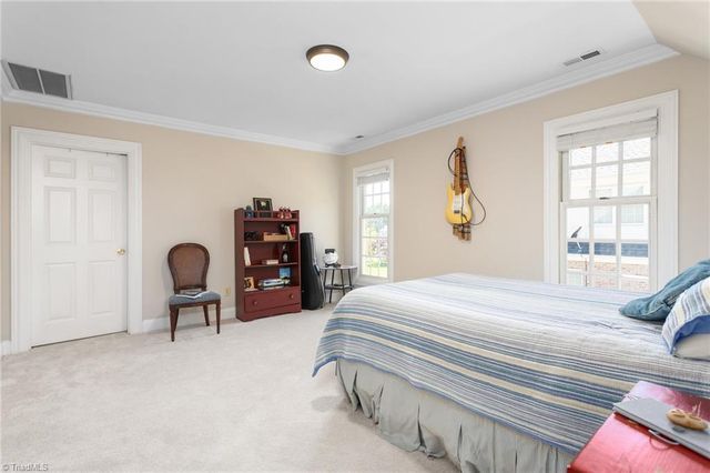 2049 Edgewood Avenue, Burlington, NC 27215