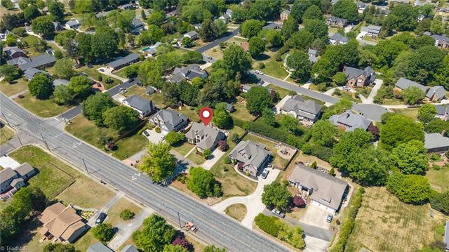 2049 Edgewood Avenue, Burlington, NC 27215