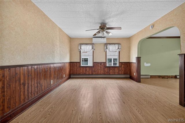 104 Bellwood Avenue, West Seneca, NY 14224
