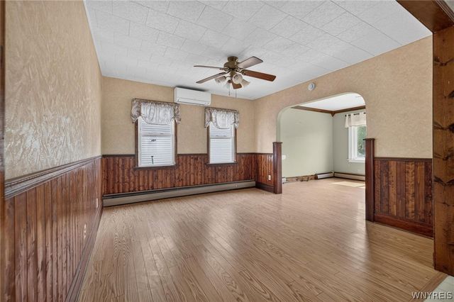 104 Bellwood Avenue, West Seneca, NY 14224